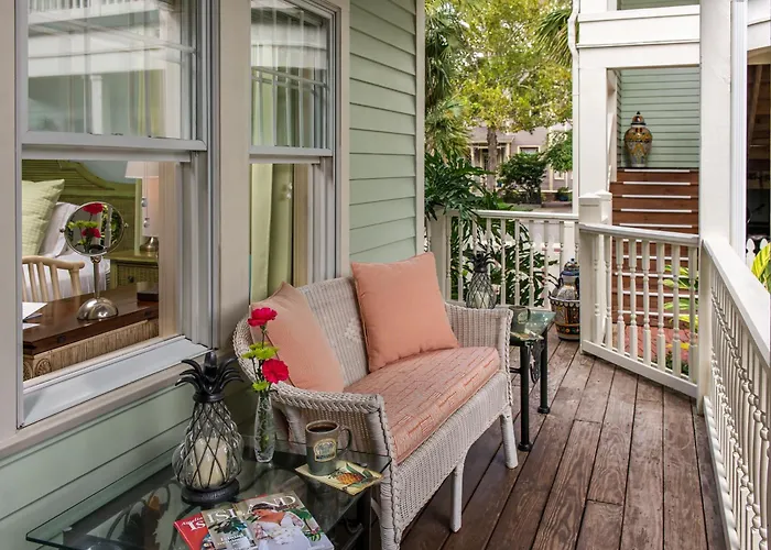 Cheap hotel: The Addison On Amelia